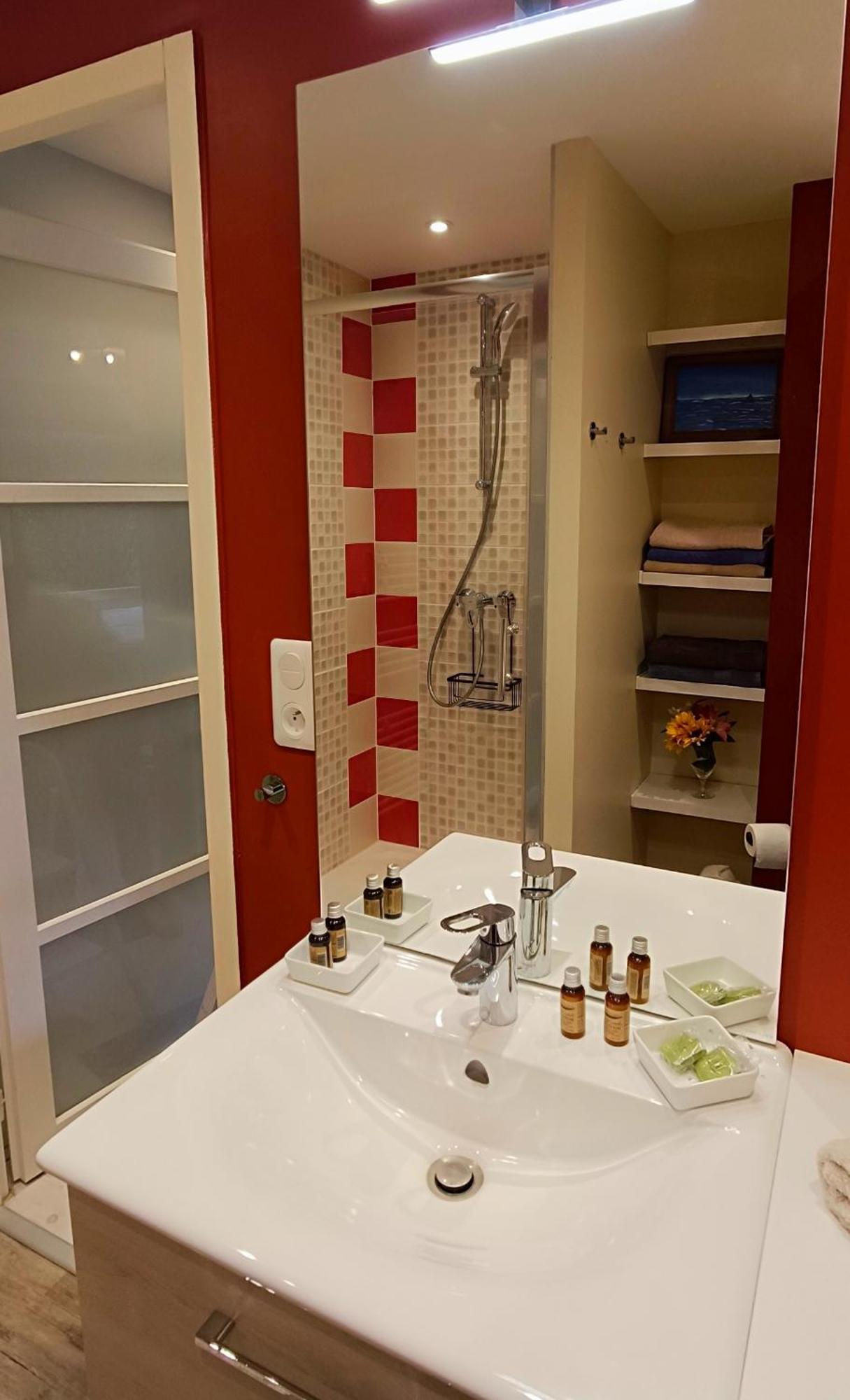 Studio Proche Plage - Parking Gratuit Et Prive - Terrasse Et Petit Jardin Cloture Курсёль-сюр-Мер Экстерьер фото